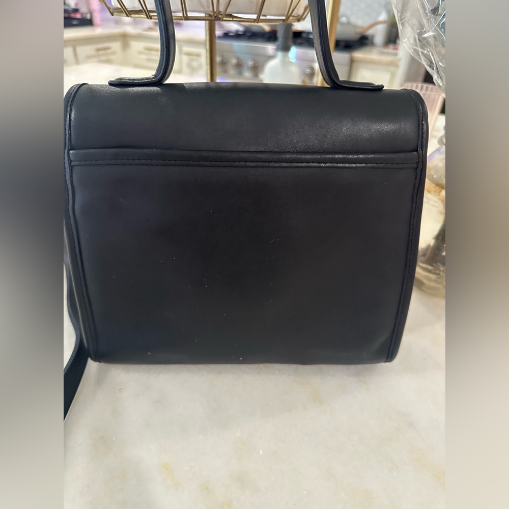 Vintage Coach Manor Black Leather and Gold and Brass Hardware - Picture 2 of 8